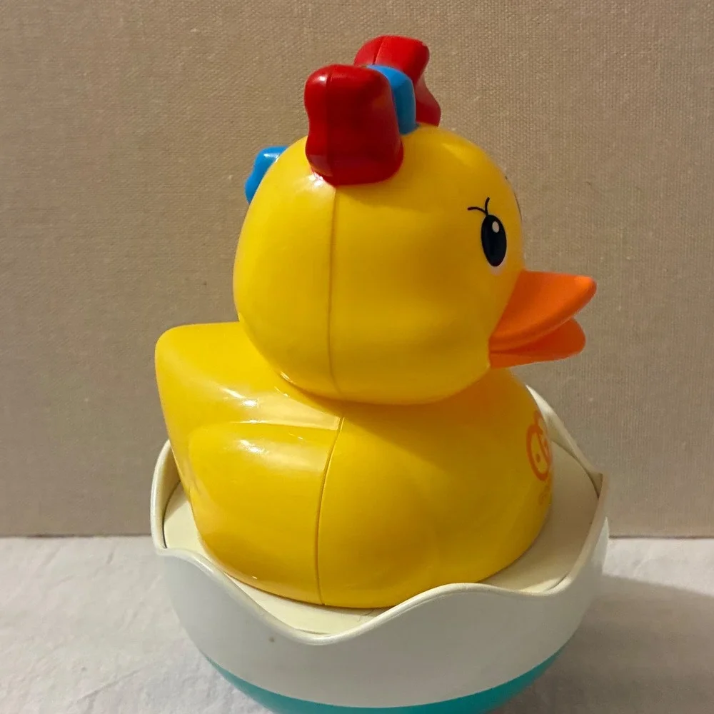 Goodway Yellow Duckling Wobble Roly Poly Toy in Eggshell‎ Base Kids Toy